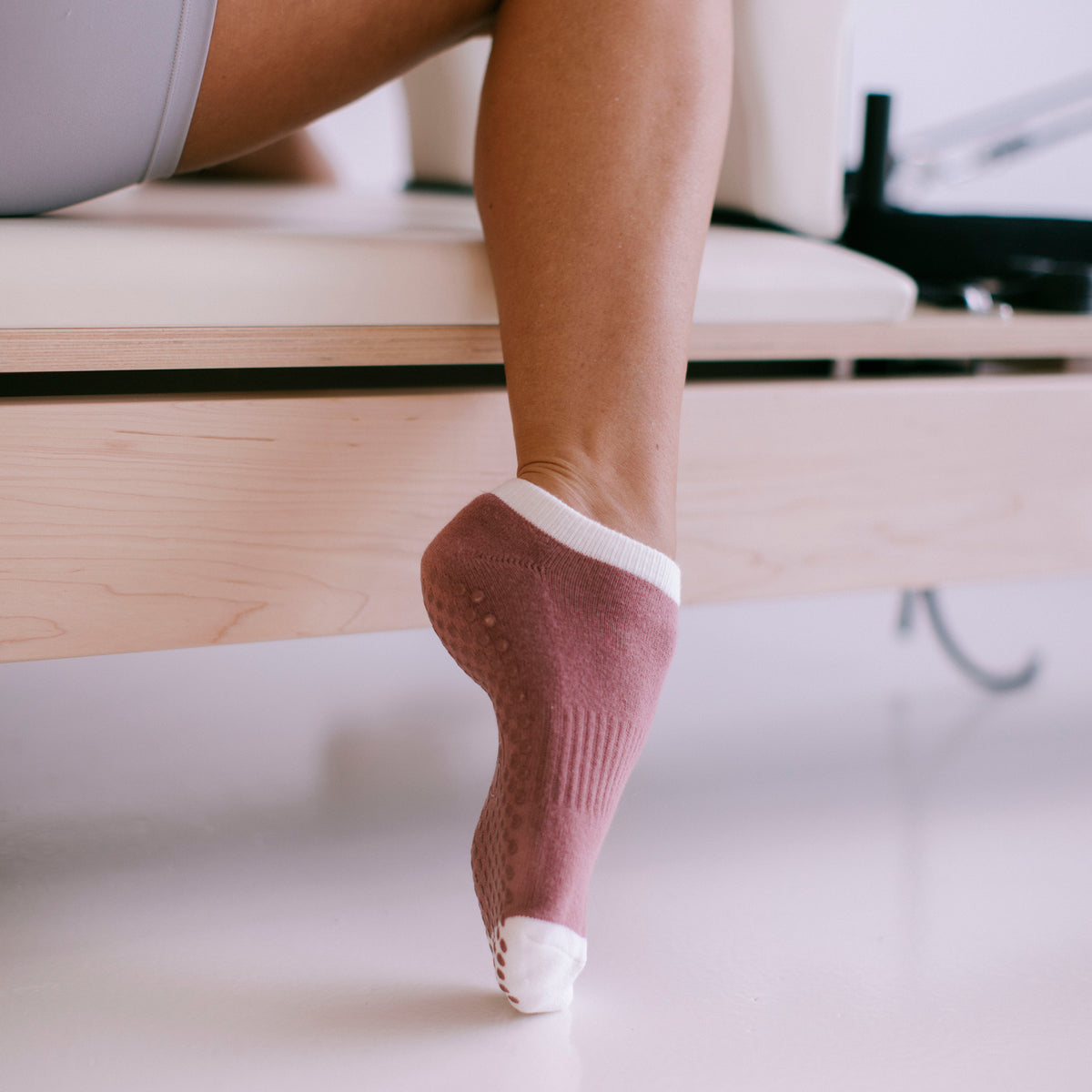 Ankle Grip Socks - Berry / Medium