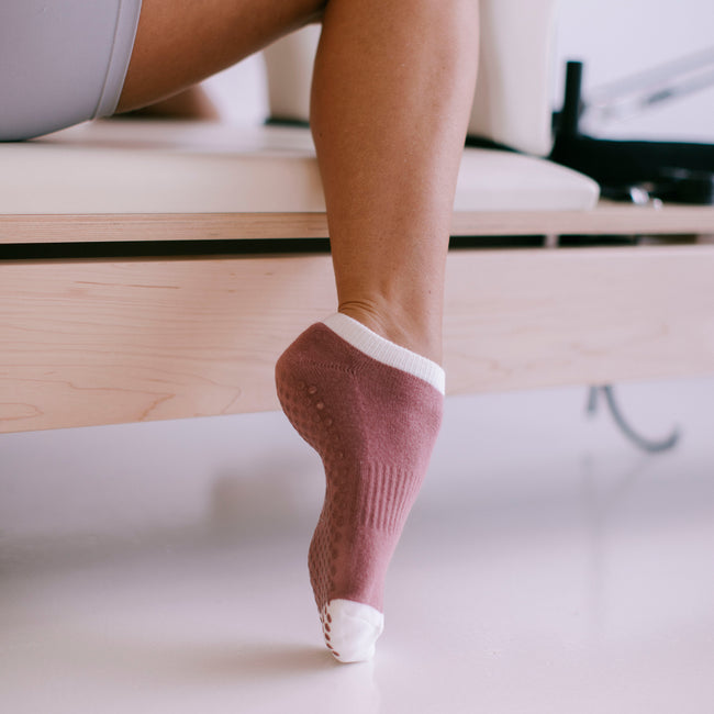 Ankle Grip Socks - Berry / Medium