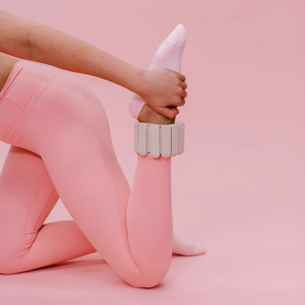 Curved Weighted Bands