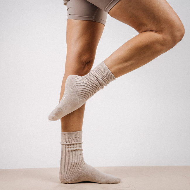 Scrunch Grip Socks - Oat / Small