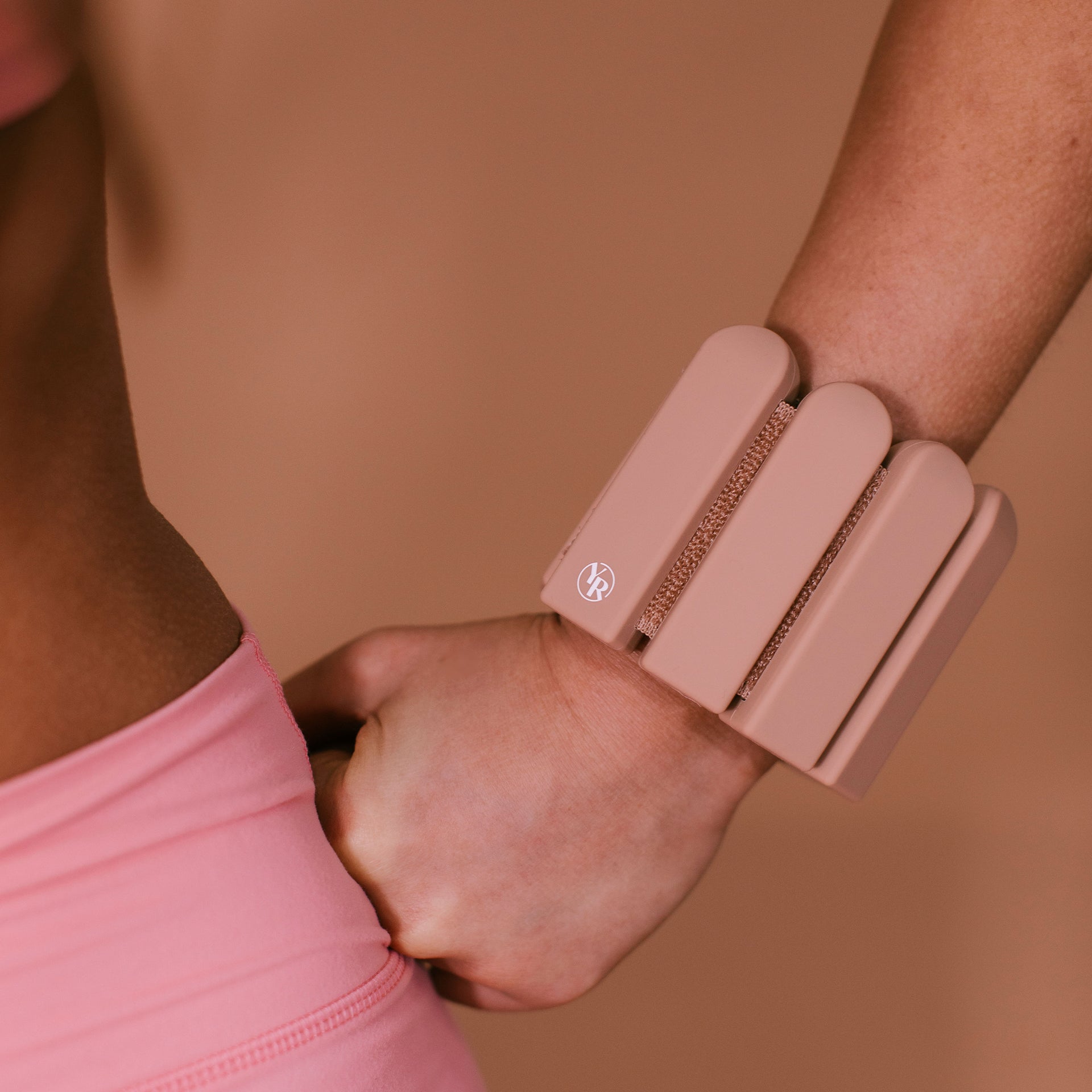 Curved Weighted Bands